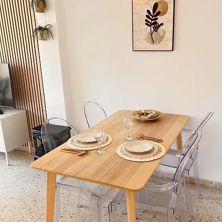 Torremolinos, Casa Perla アパート トレモリノス